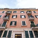 Vatican Apartament Sweet Kiss